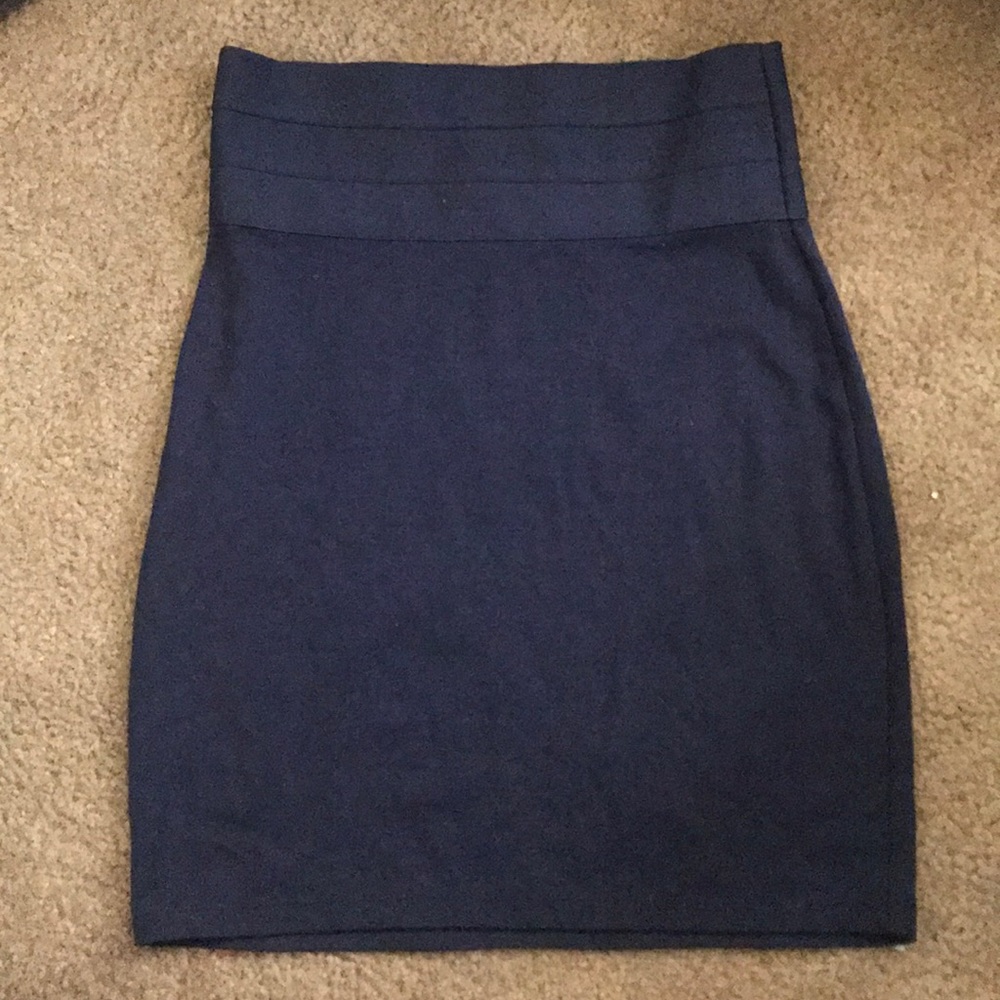 Max studio high waisted navy skirt size small